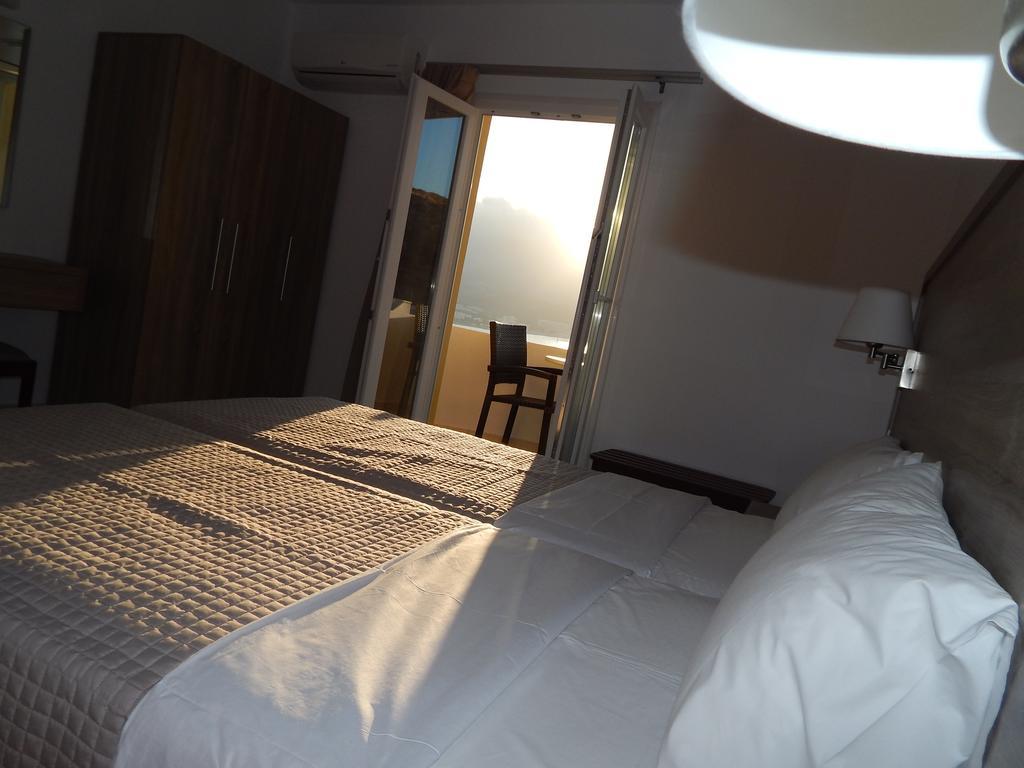 Epiphany Apartments 카르파토스 객실 사진
